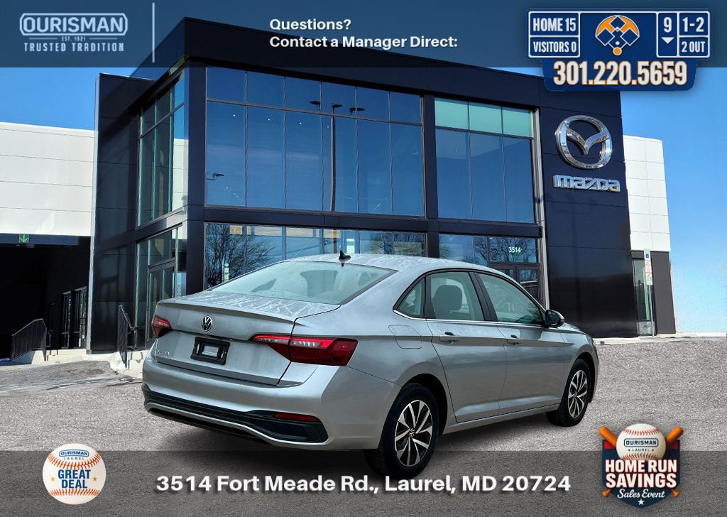 Used 2024 Volkswagen Jetta S image 2
