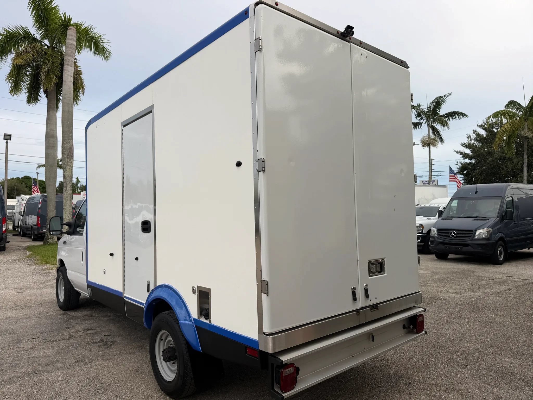 Used 2023 Ford E-350 and Econoline 350 Super Duty w/ Power Windows & Locks Group RWD image 3
