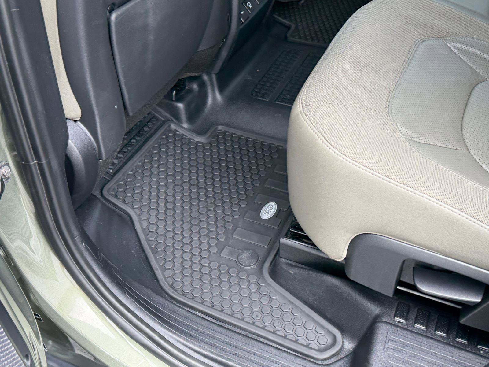 Used 2021 Land Rover Defender 110 S image 44