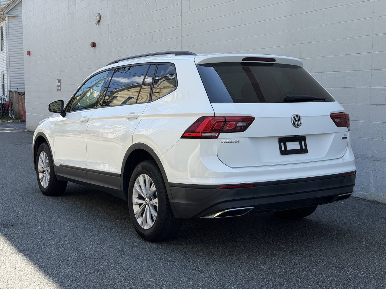 Used 2018 Volkswagen Tiguan S AWD/4WD image 4