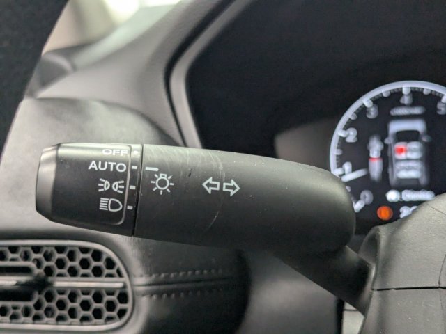 Used 2025 Honda HR-V LX image 21