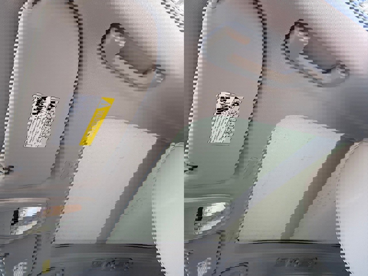 New 2026 Volvo XC60 B5 Ultra w/ Protection Package Premier image 32