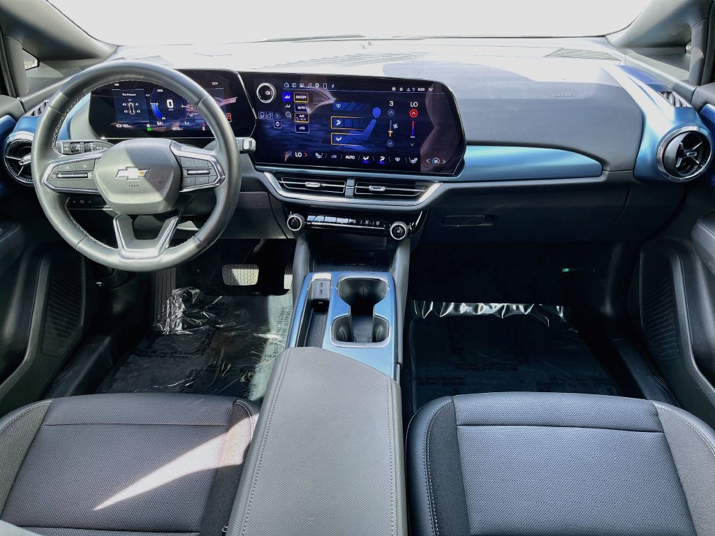 Used 2025 Chevrolet Equinox EV LT FWD image 28