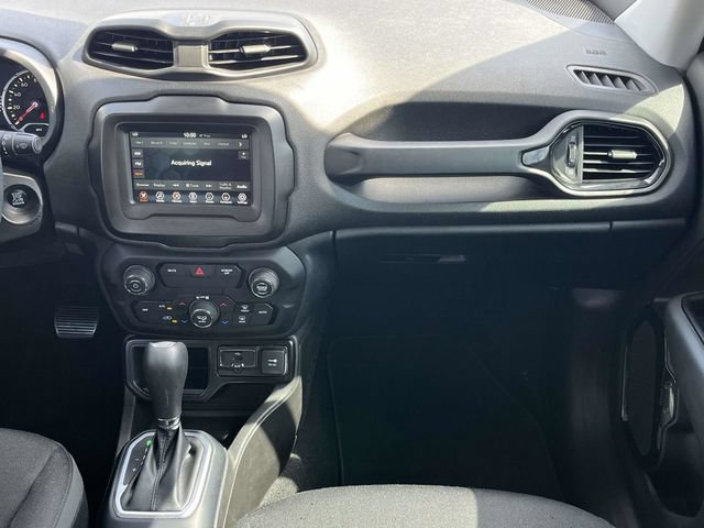 Used 2020 Jeep Renegade Altitude FWD image 18