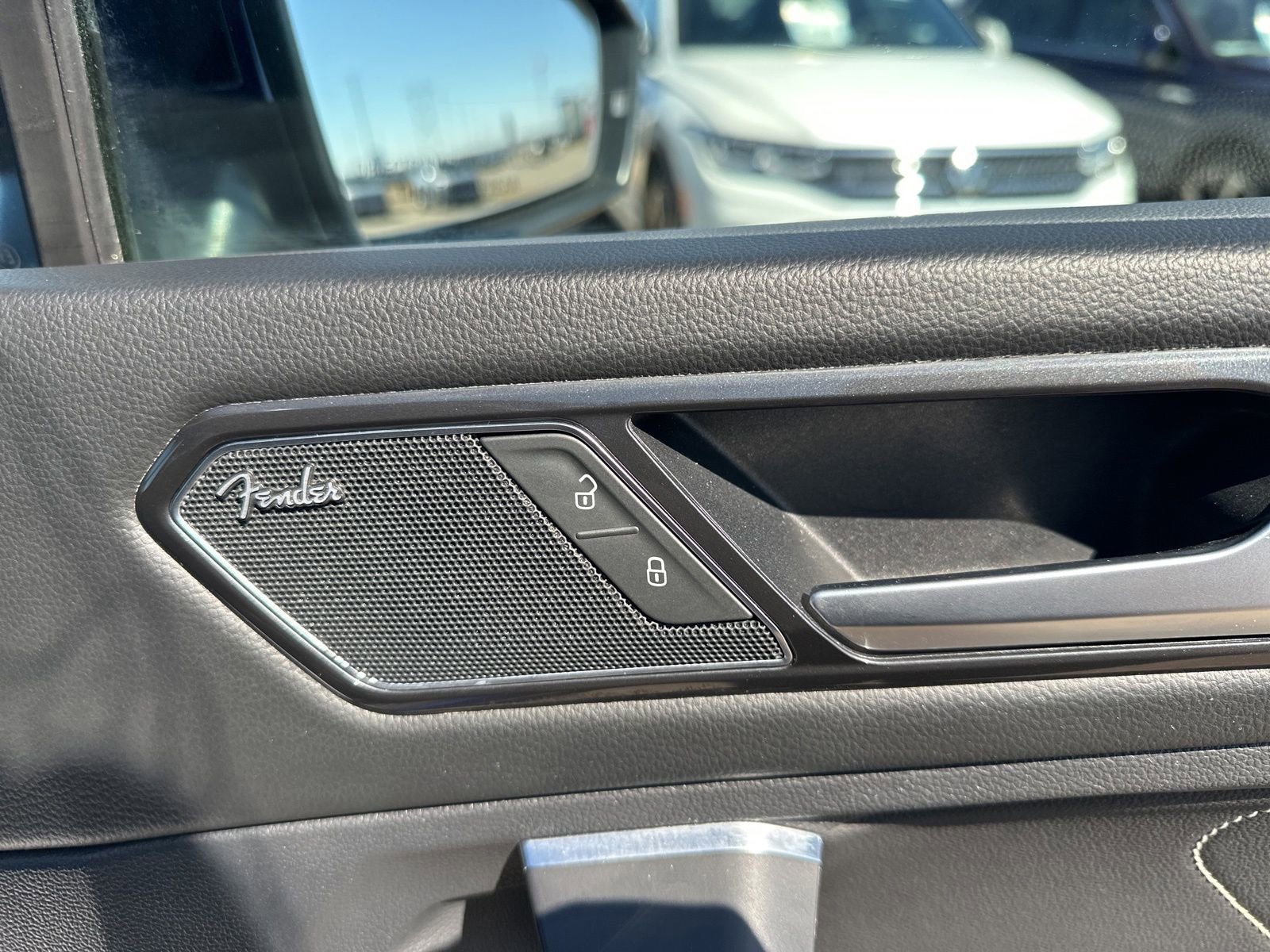 Certified 2022 Volkswagen Tiguan SEL R-Line image 47