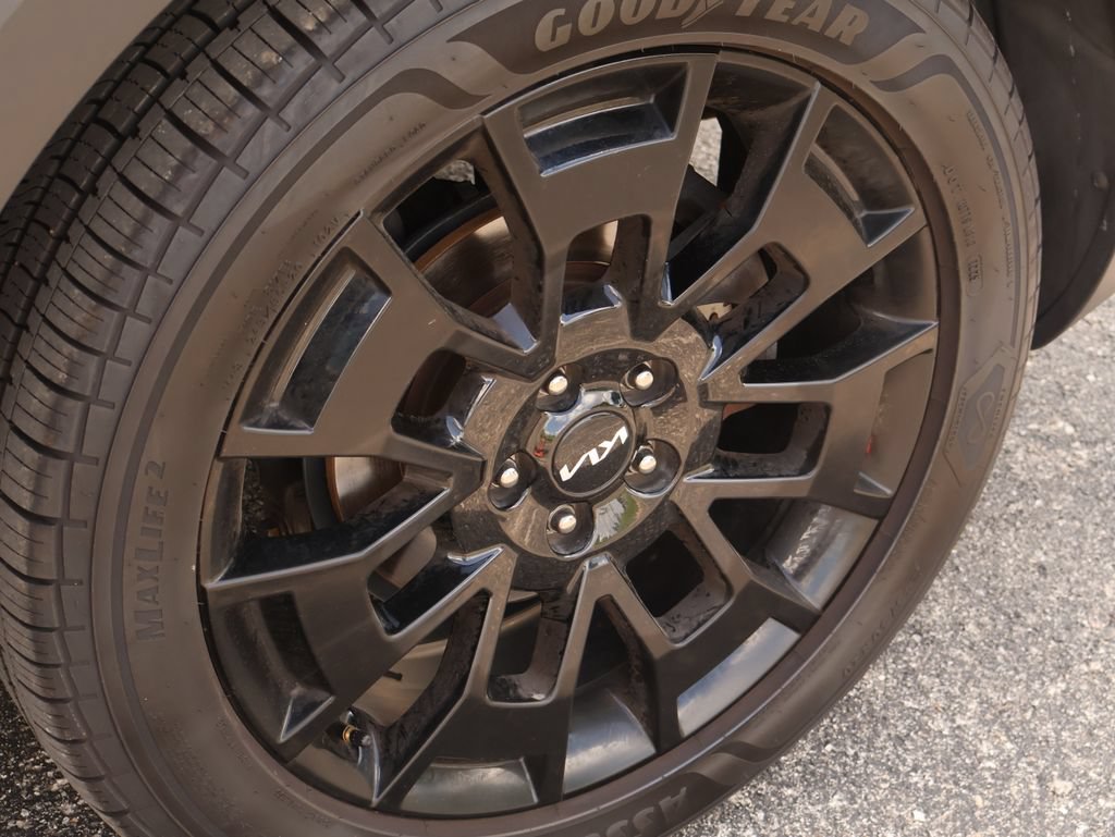 Certified 2022 Kia Telluride SX w/ SX Prestige Package AWD/4WD image 44