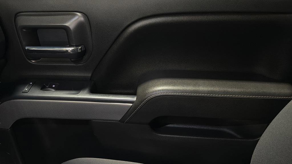 Used 2017 Chevrolet Silverado 1500 LT w/ All Star Edition image 19