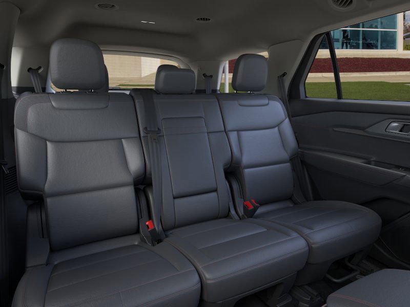 Used 2025 Ford Explorer Active w/ Active Comfort Package image 11