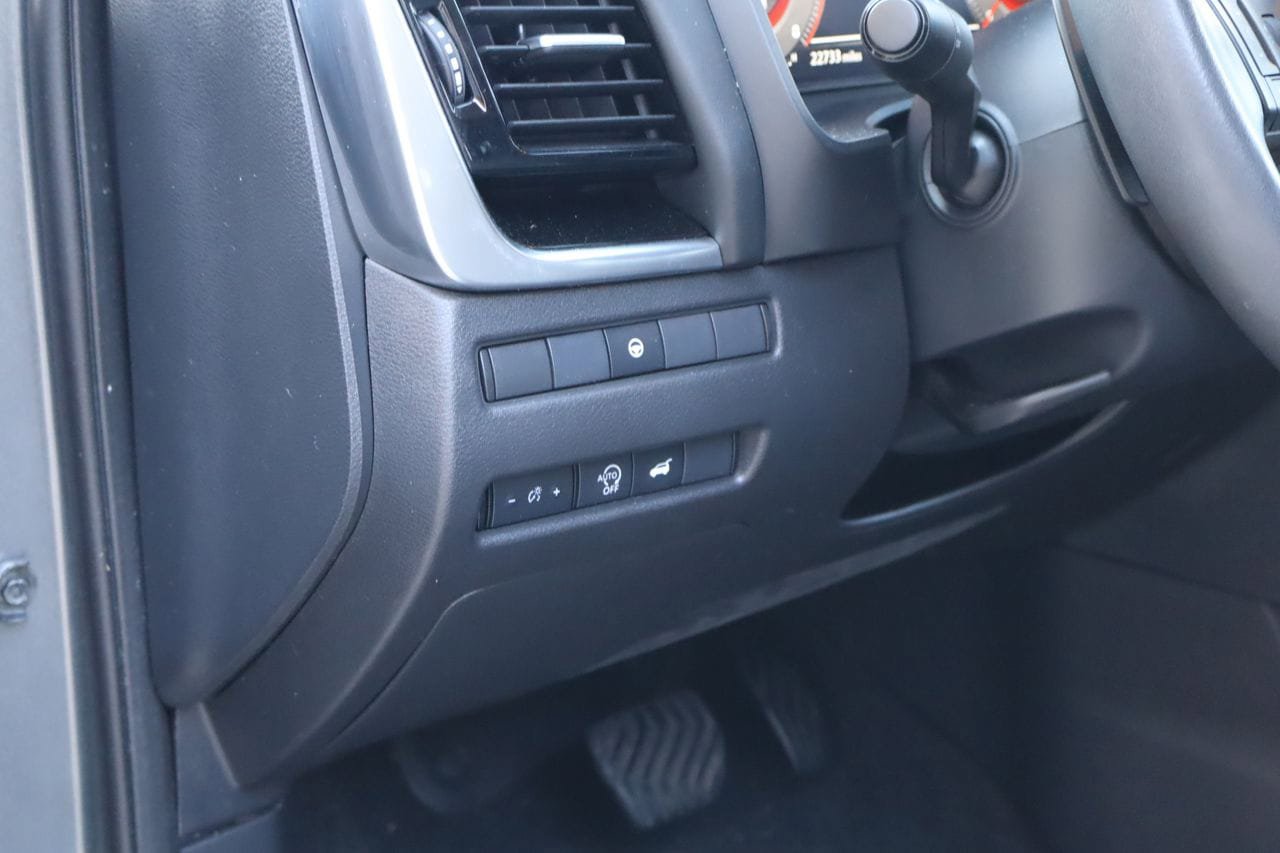 Used 2024 Nissan Rogue SL w/ SL Premium Package FWD image 23