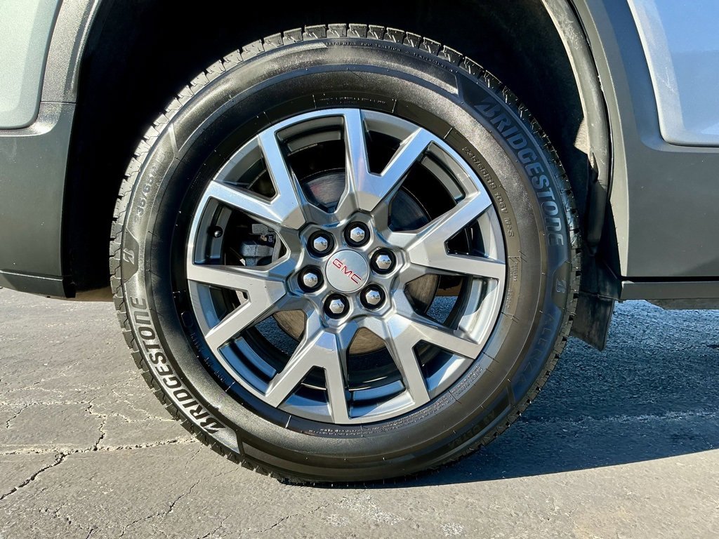 Used 2023 GMC Acadia SLT w/ Technology Package image 21