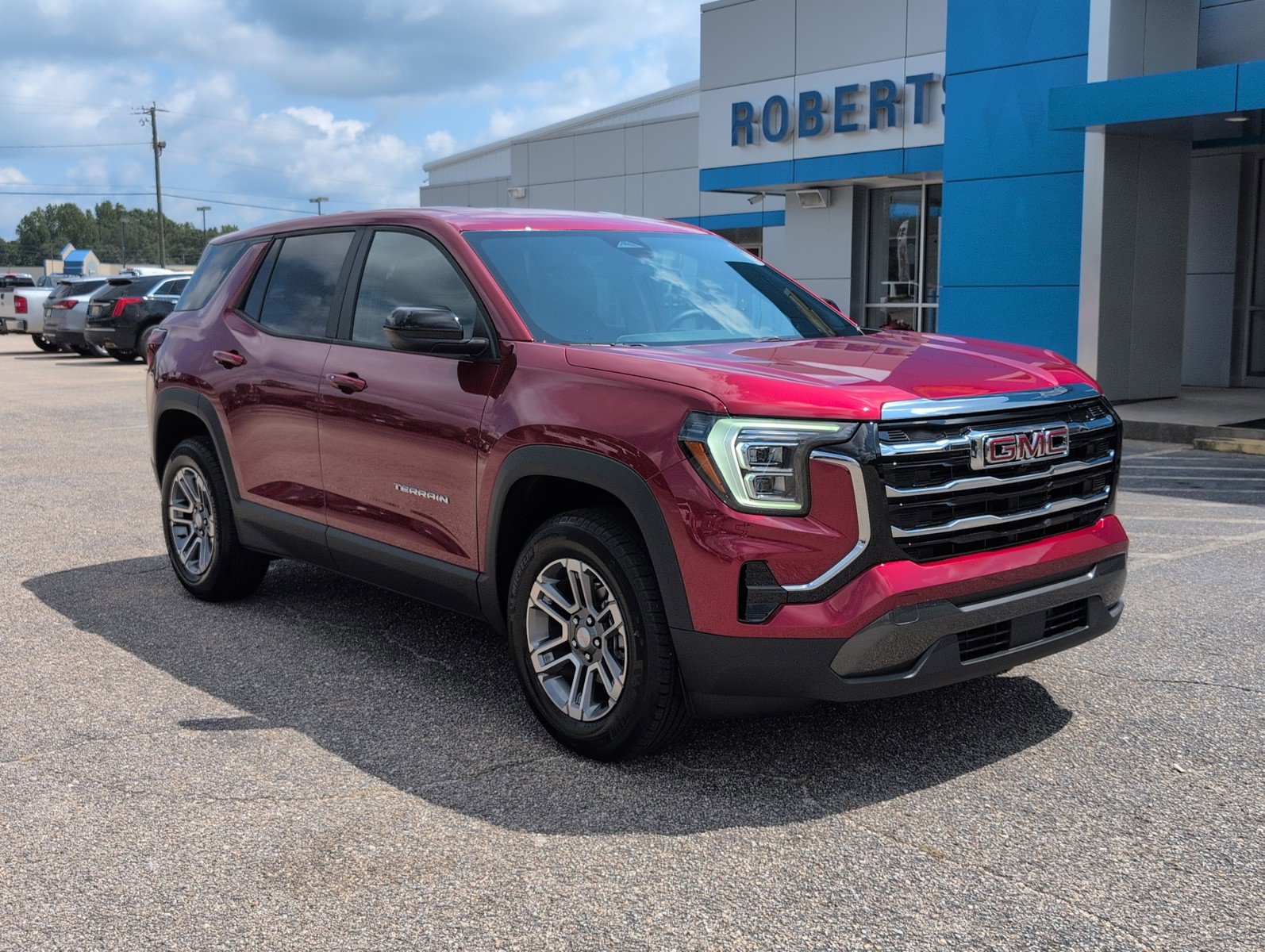 Used 2025 GMC Terrain Elevation image 7