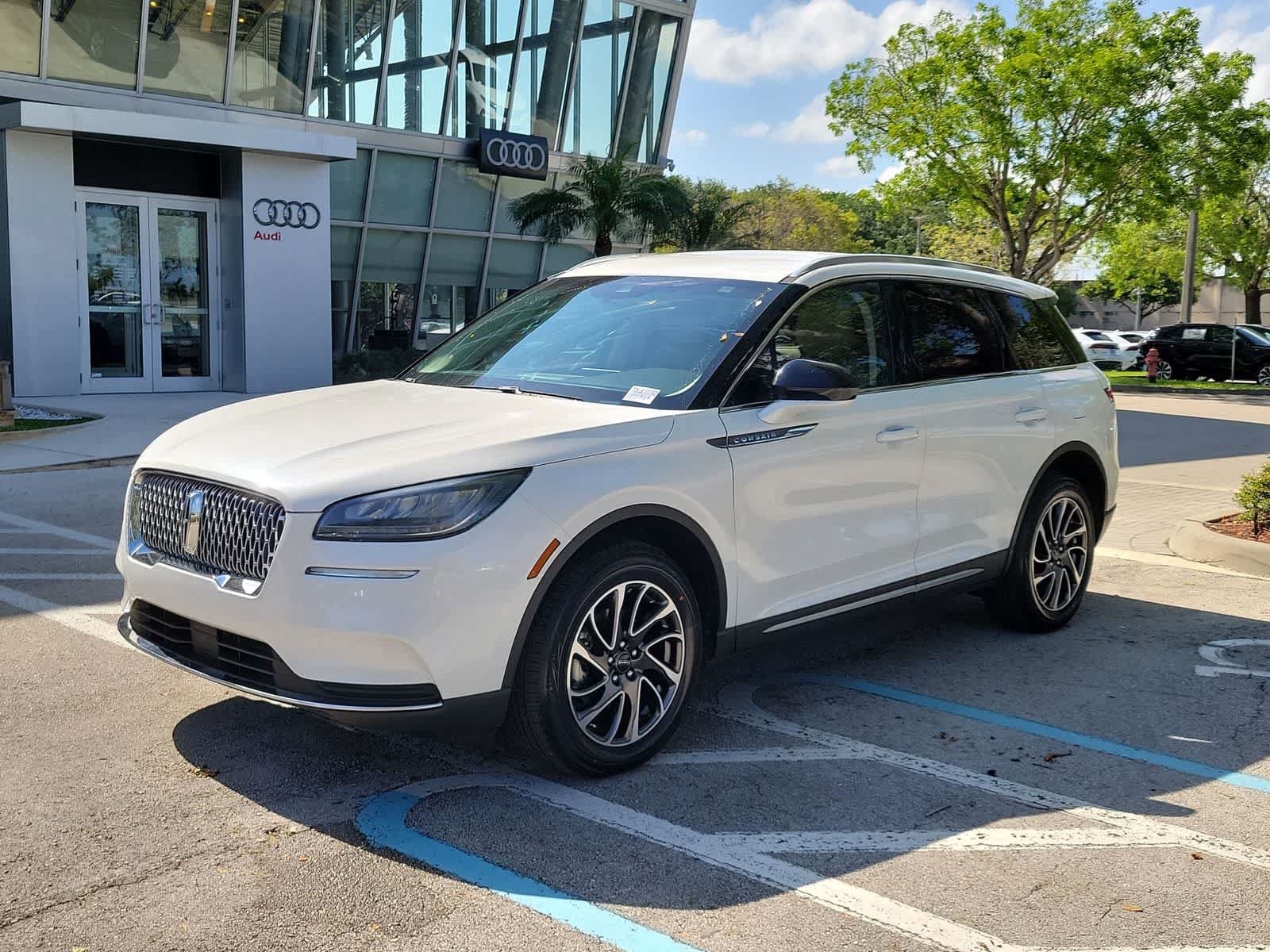 Used 2020 Lincoln Corsair FWD w/ Equipment Group 101A image 4
