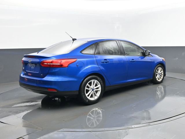 Used 2018 Ford Focus SE w/ SE Winter Package FWD image 22