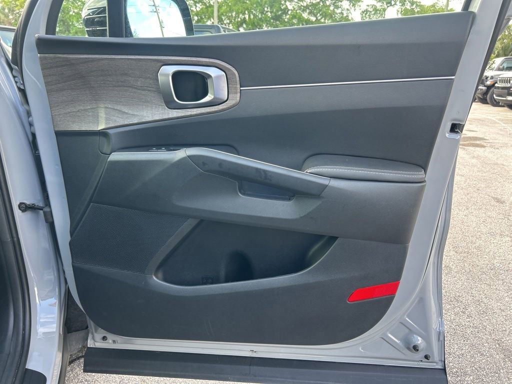 Used 2023 Kia Sorento X-Line EX image 27