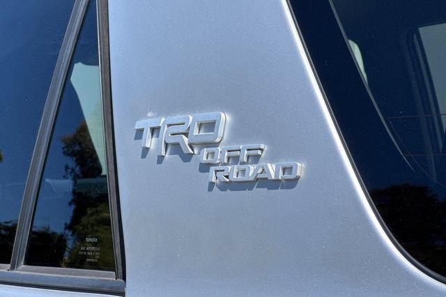 Used 2019 Toyota 4Runner TRD Off-Road Premium AWD/4WD image 26