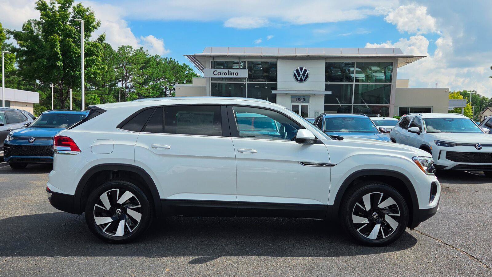 New 2026 Volkswagen Atlas Cross Sport SE AWD/4WD image 6