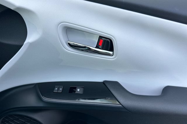 Used 2017 Toyota Prius Three FWD image 19