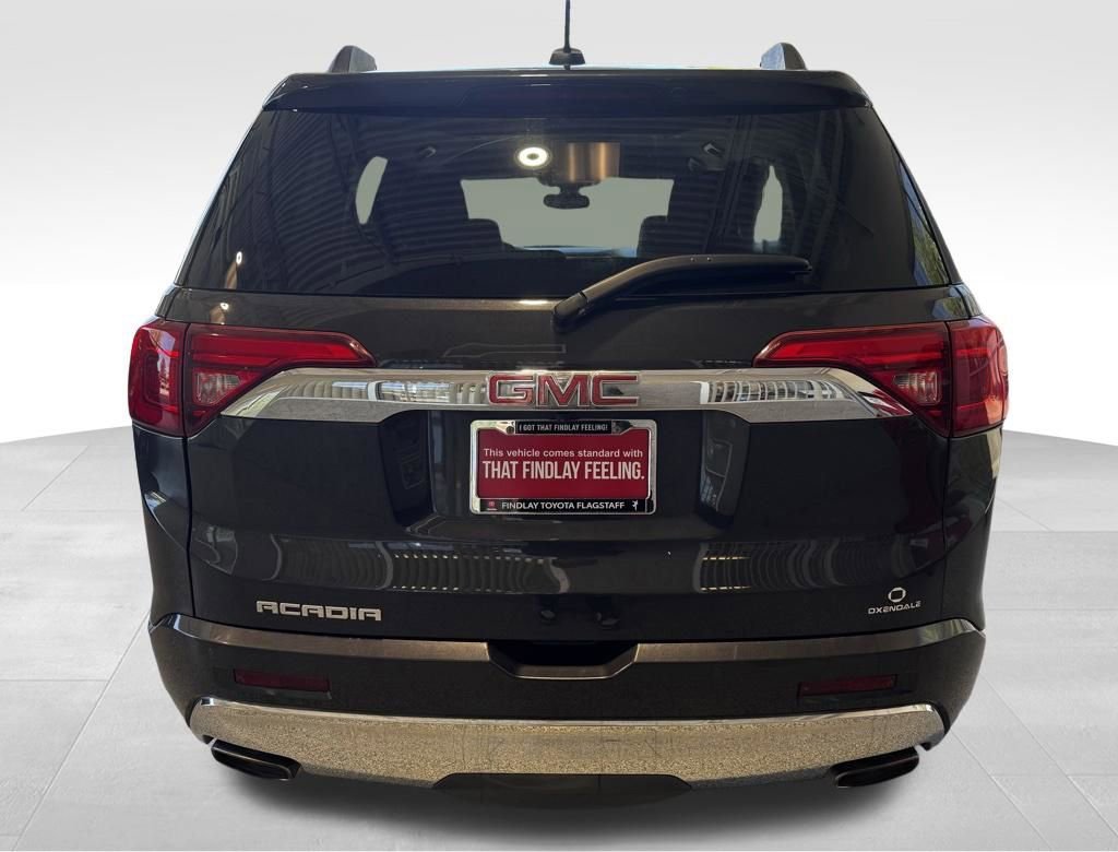 Used 2017 GMC Acadia Denali w/ Technology Package FWD image 4