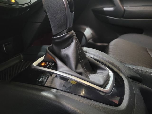 Used 2017 Nissan Rogue SV image 37