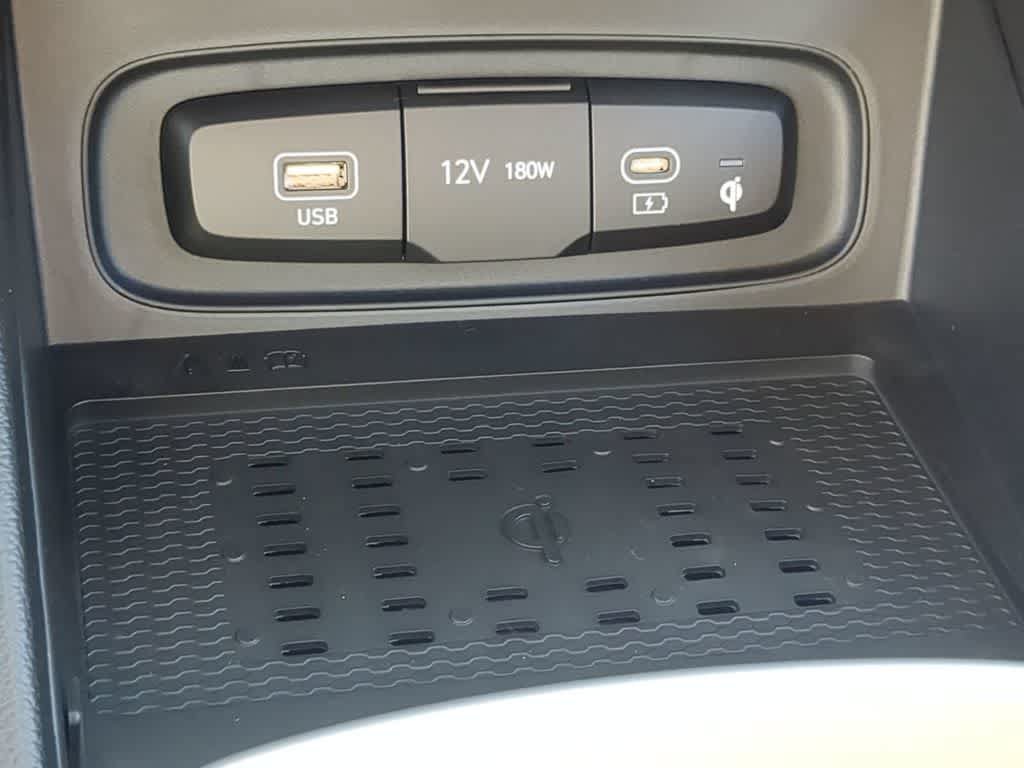 New 2026 Hyundai Venue SEL FWD image 31