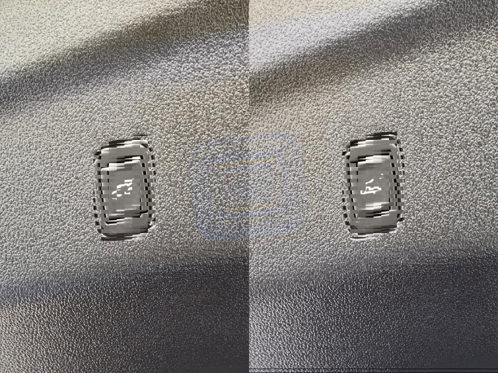 Used 2023 Chevrolet Tahoe Z71 w/ Luxury Package image 6