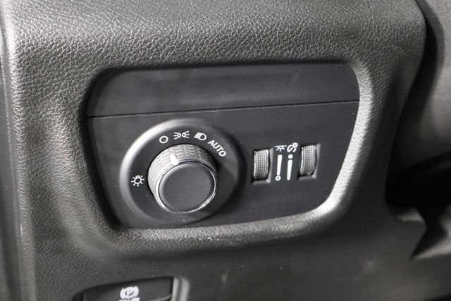 Used 2023 Jeep Grand Cherokee L Laredo AWD/4WD image 23