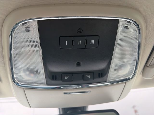 Used 2021 Chrysler 300 Touring L image 25