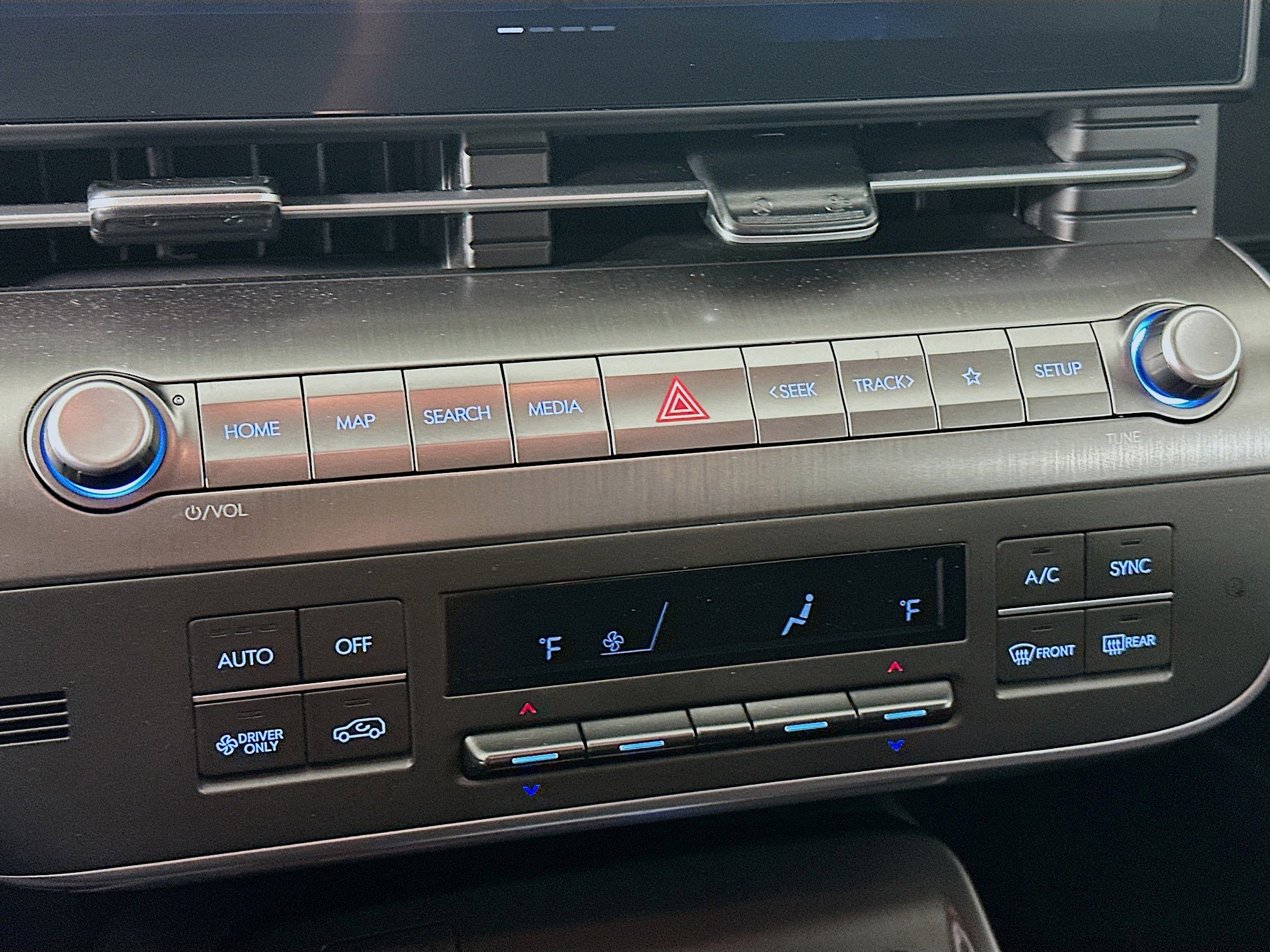 Used 2024 Hyundai Kona SEL FWD image 21