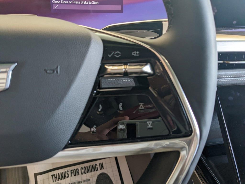 New 2025 Cadillac Escalade IQ Luxury 1 w/ Smart Trailering package image 17