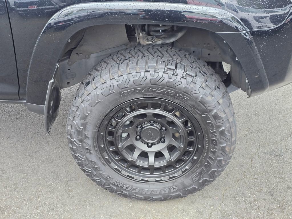 Used 2023 Toyota 4Runner TRD Off-Road Premium image 9