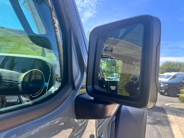 Used 2025 Jeep Wrangler Unlimited Rubicon 4xe w/ Convenience Group image 10