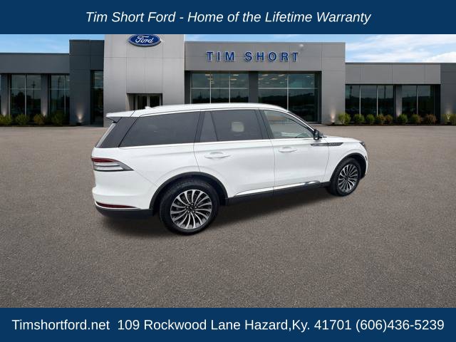 Used 2023 Lincoln Aviator AWD w/ Premium Package image 7