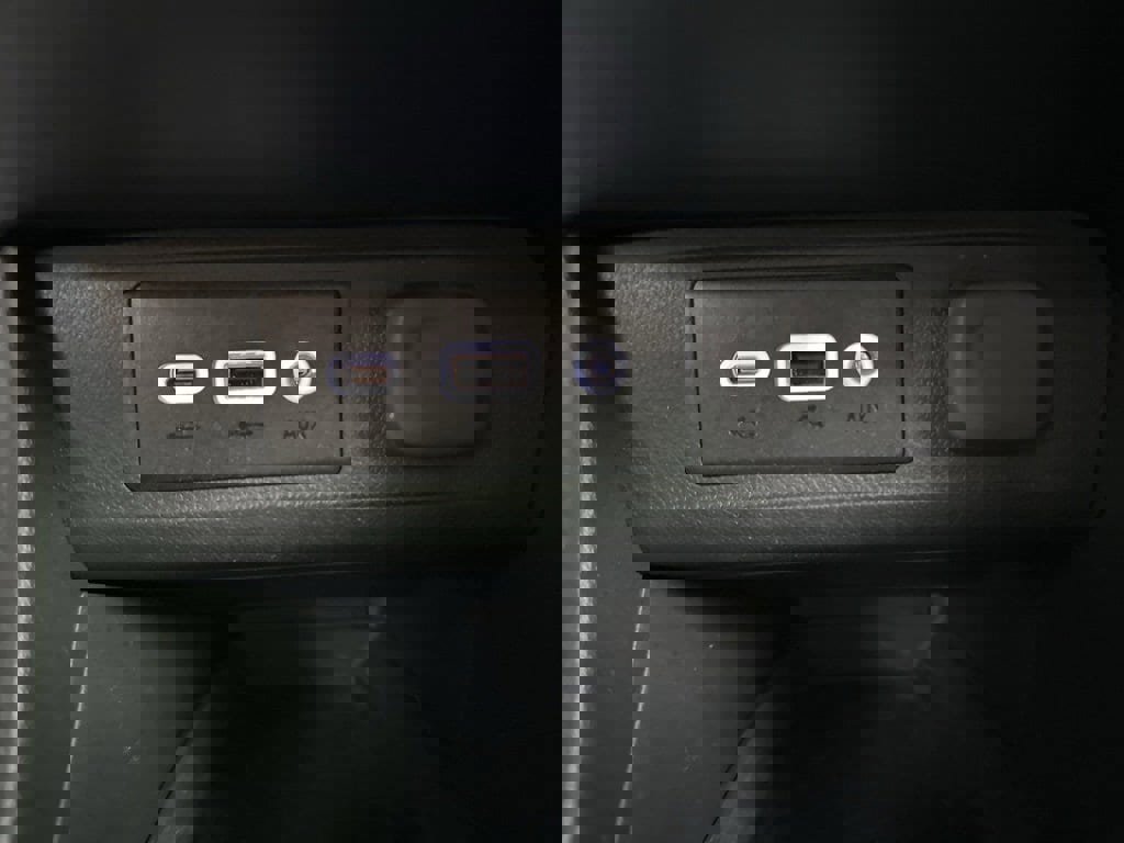 Certified 2023 Buick Encore GX Select image 31