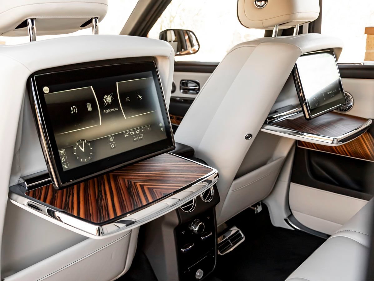 Certified 2019 Rolls-Royce Cullinan AWD/4WD image 18
