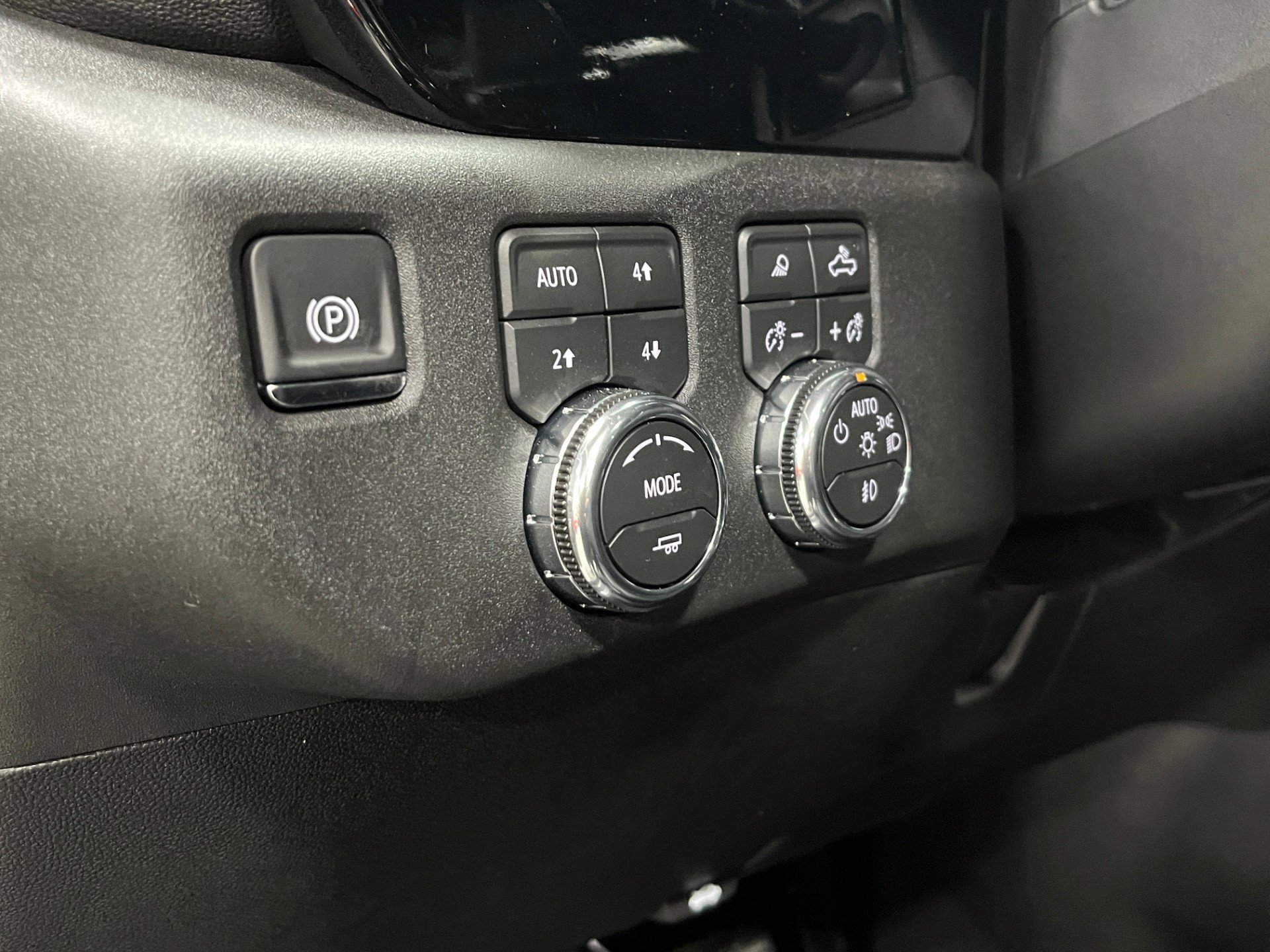 New 2026 GMC Sierra 1500 Elevation w/ Elevation Premium Package image 14