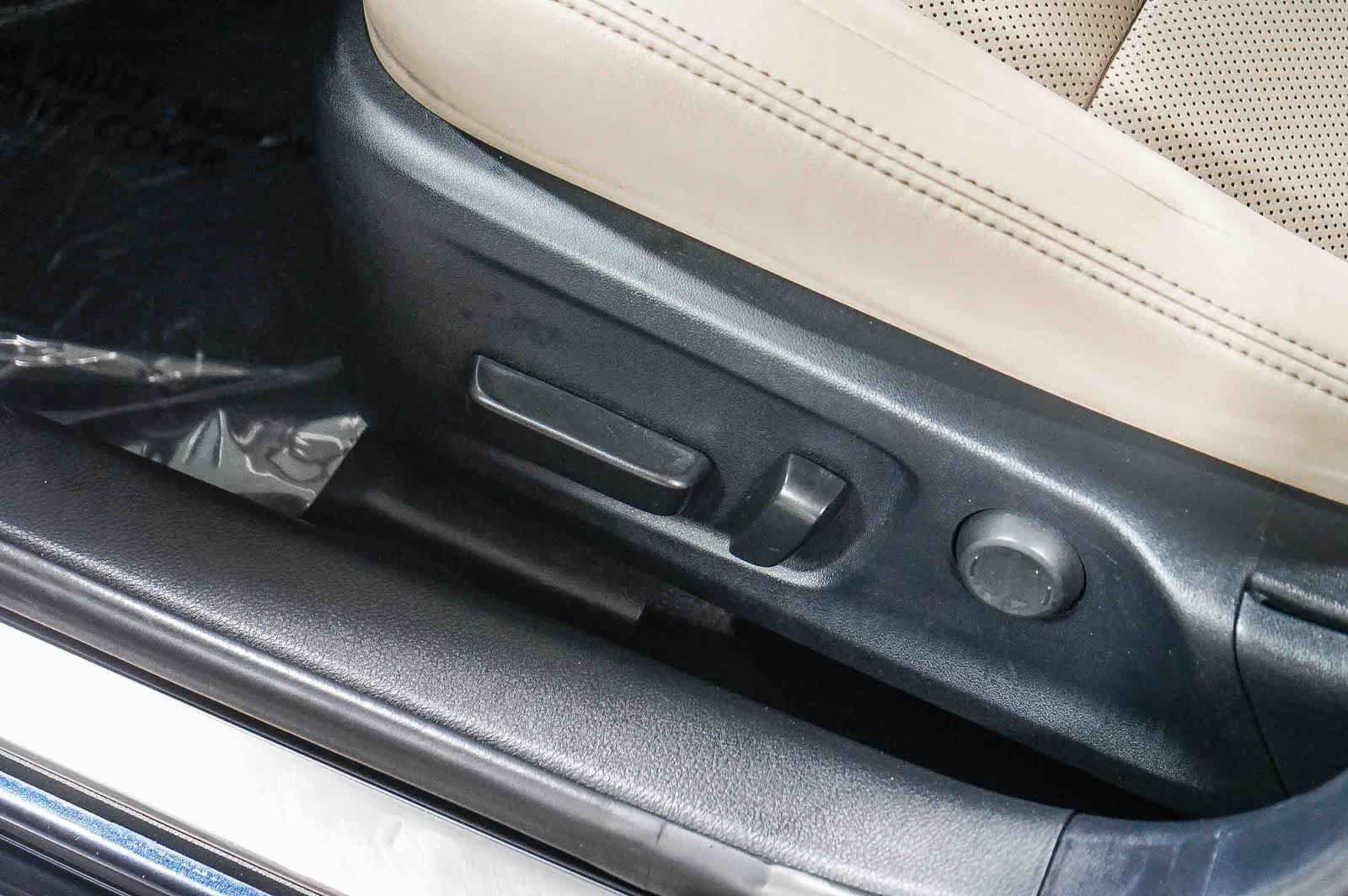 Used 2019 Lexus IS 300 w/ Navigation Package RWD image 23
