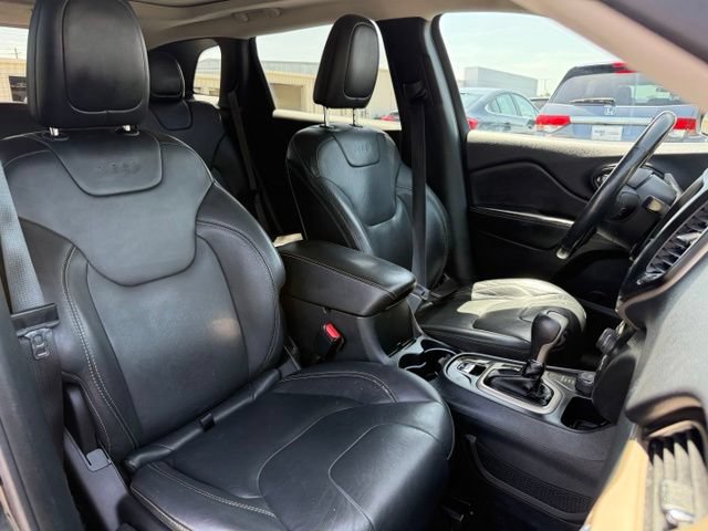 Used 2016 Jeep Cherokee Limited AWD/4WD image 10