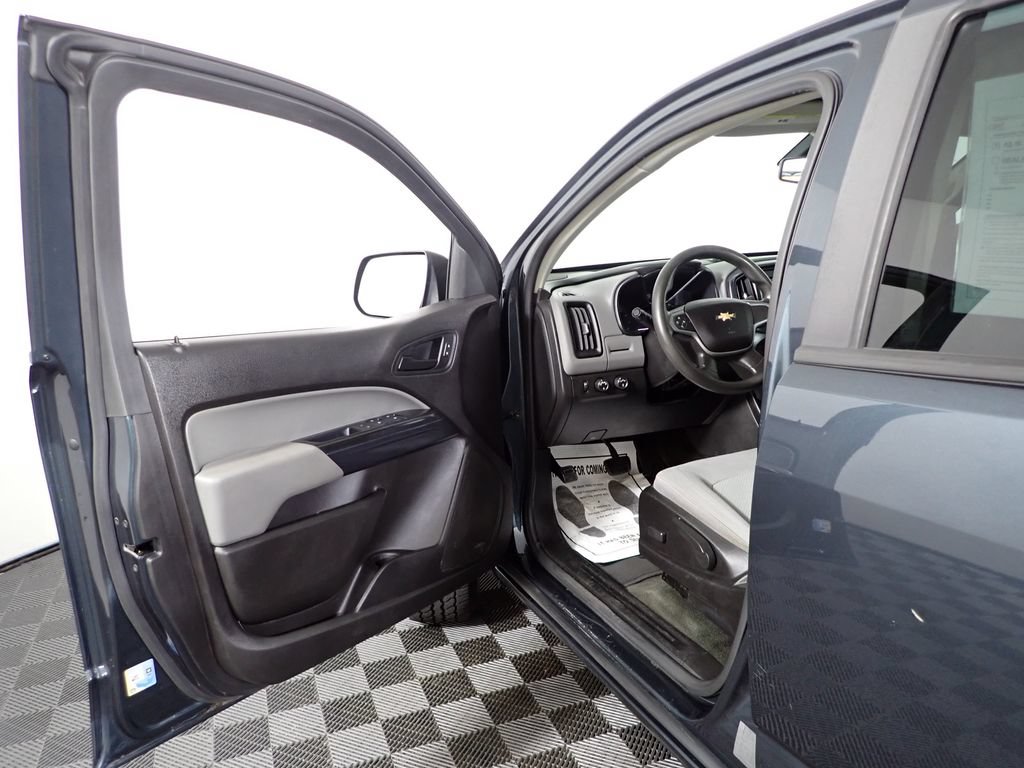 Used 2017 Chevrolet Colorado W/T w/ WT Convenience Package AWD/4WD image 16