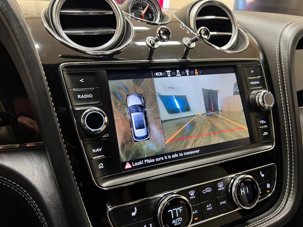 Used 2019 Bentley Bentayga image 33