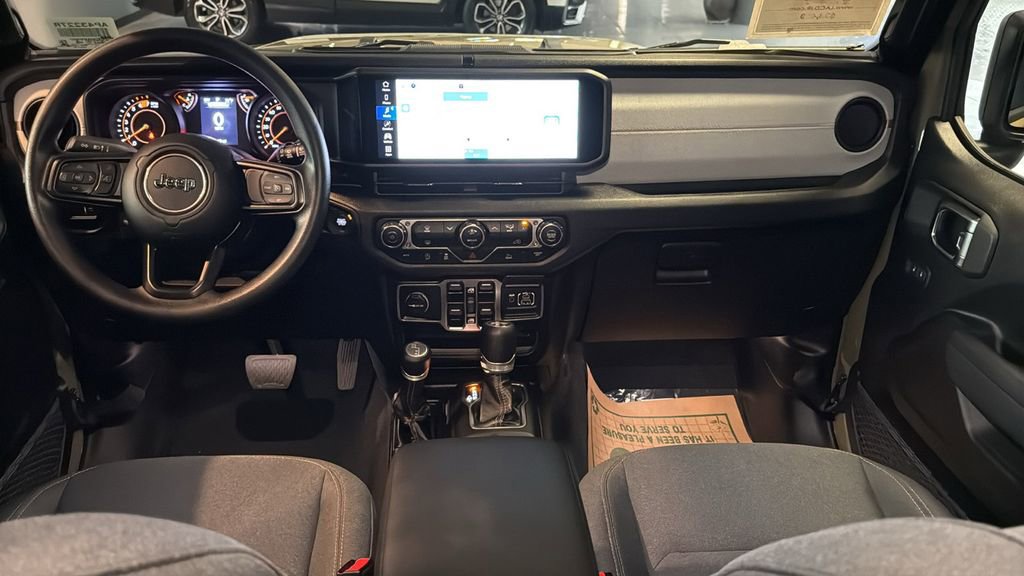 Used 2025 Jeep Wrangler Sport image 10