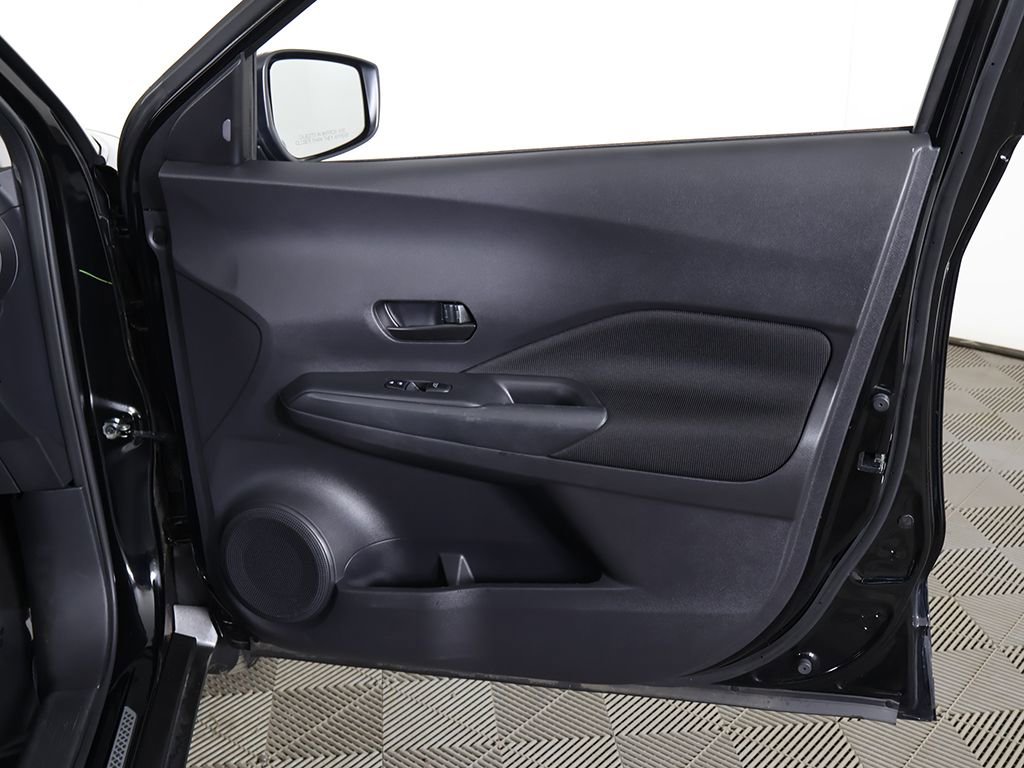 Used 2024 Nissan Kicks S image 21