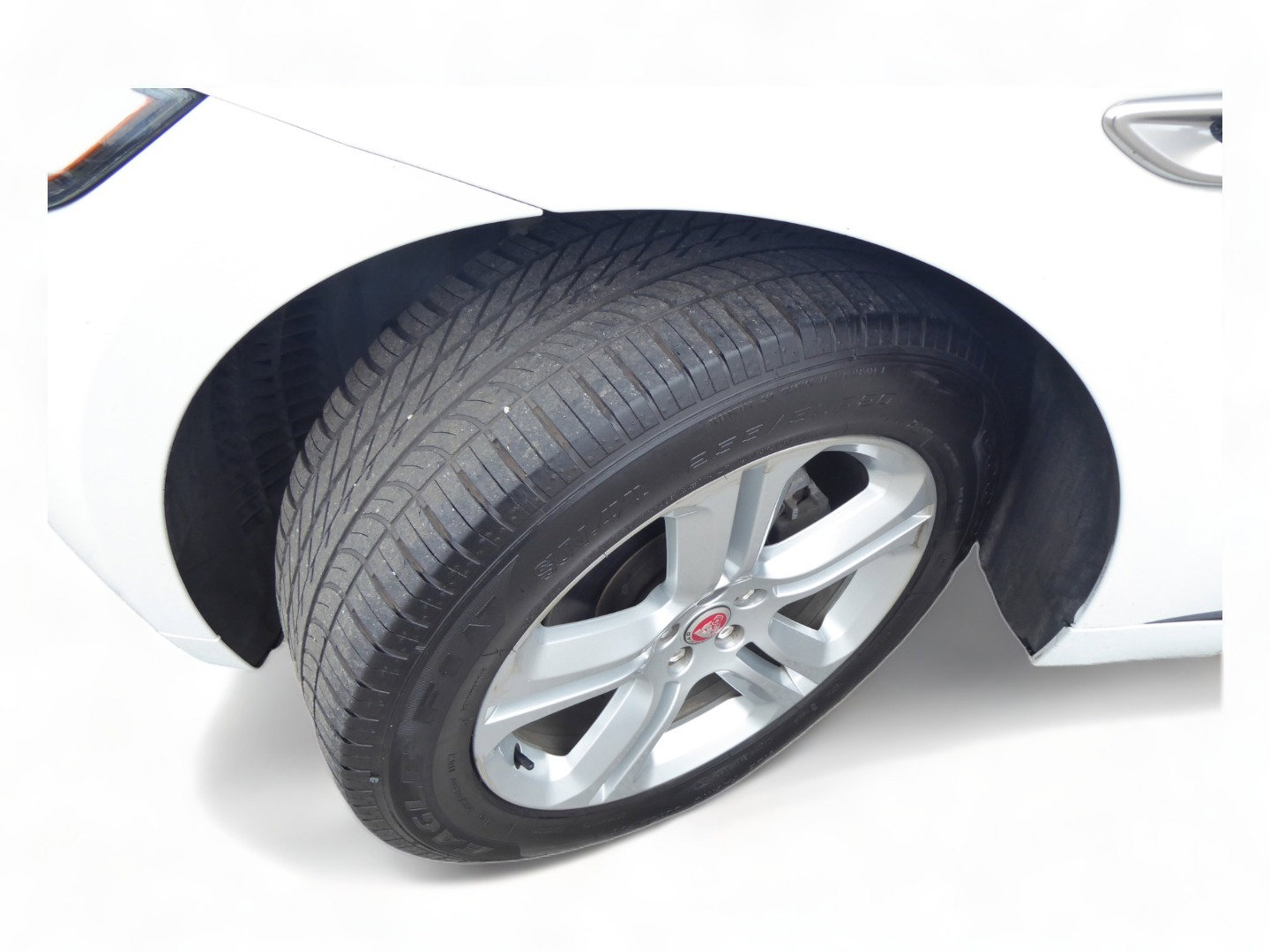 Used 2017 Jaguar F-PACE R-Sport image 27