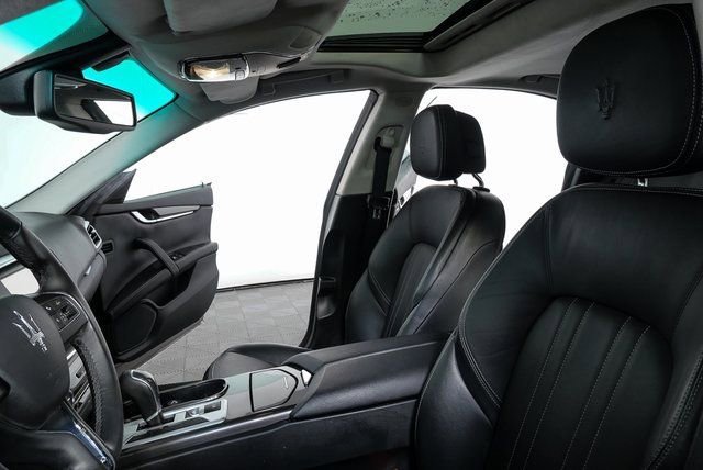 Used 2016 Maserati Ghibli image 3