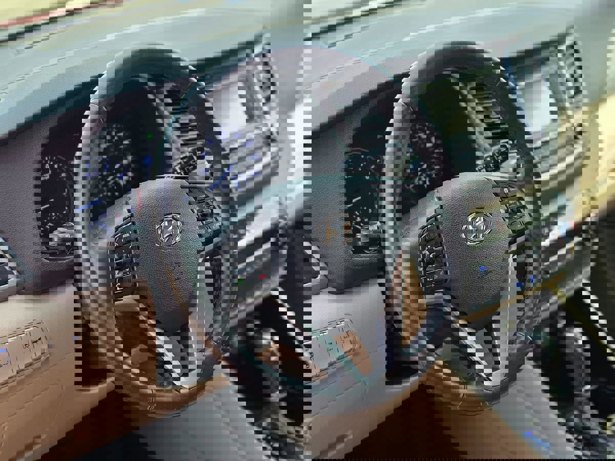 Used 2016 Hyundai Tucson Sport image 22