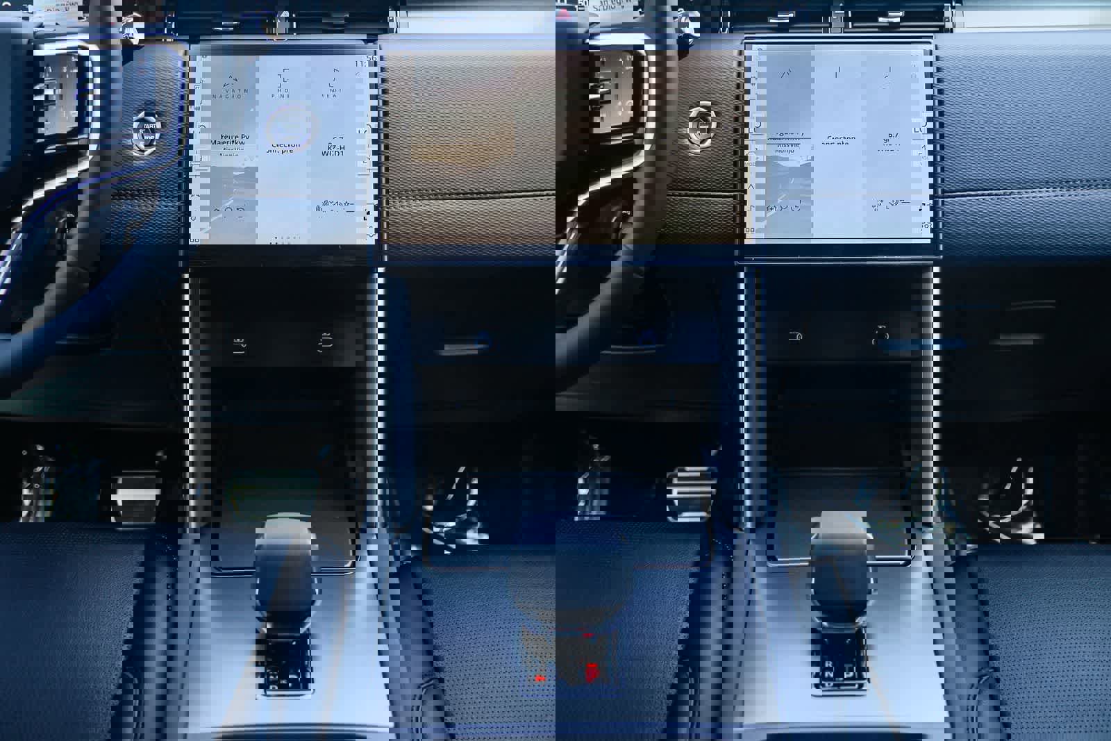 New 2026 Land Rover Discovery Sport Landmark image 13