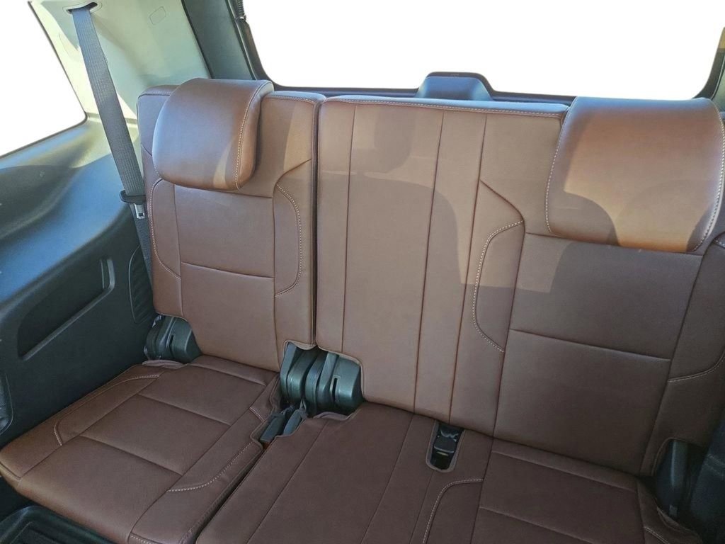 Used 2020 Chevrolet Tahoe Premier w/ Premier Plus Edition image 22