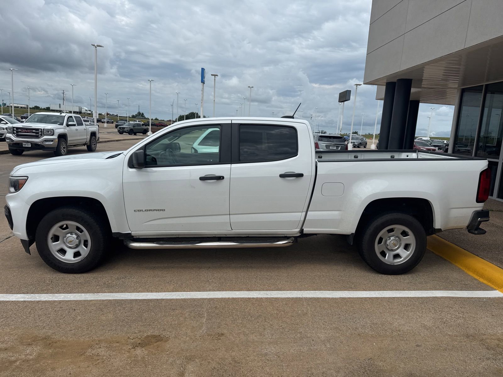 Used 2021 Chevrolet Colorado W/T w/ WT Convenience Package RWD image 4