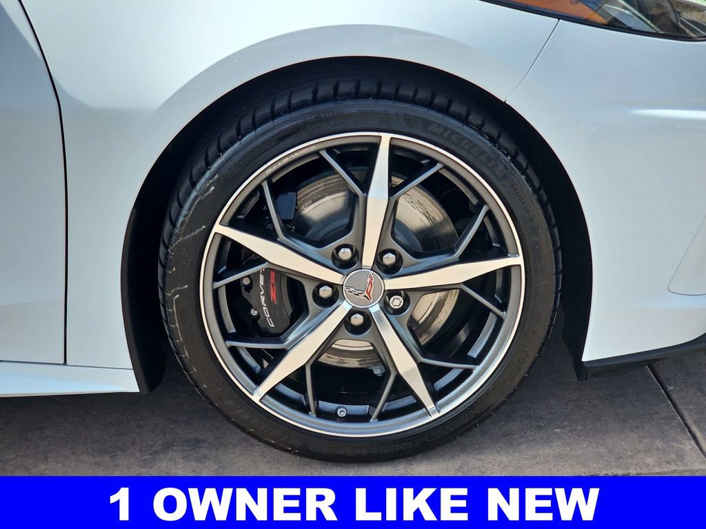 Used 2021 Chevrolet Corvette Stingray Premium Cpe w/ Z51 Performance Package image 39