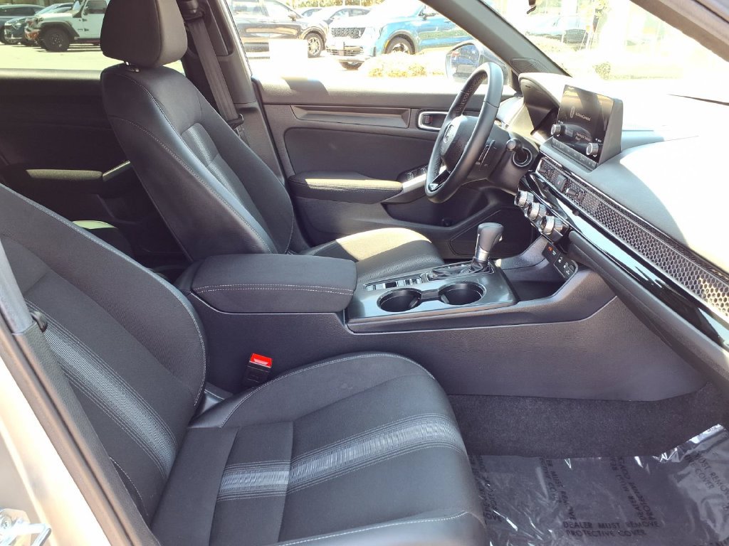 Used 2025 Honda Civic Sport image 8
