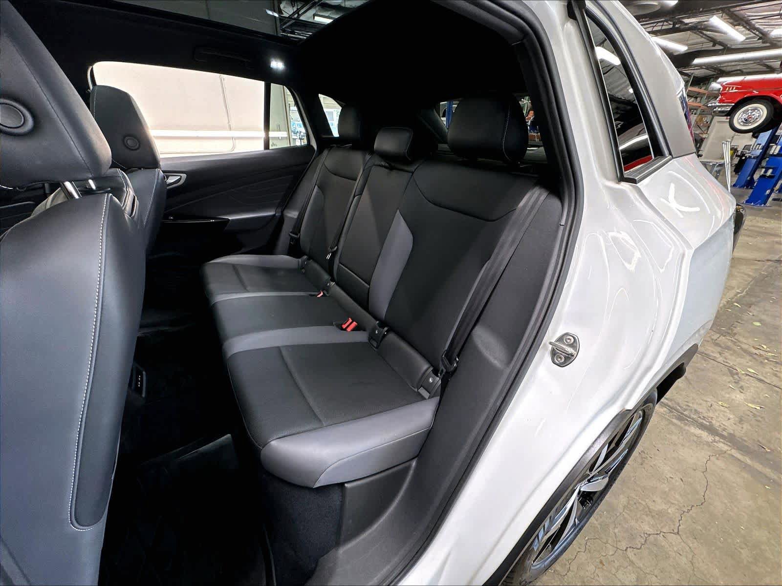 Used 2023 Volkswagen ID.4 S RWD image 25